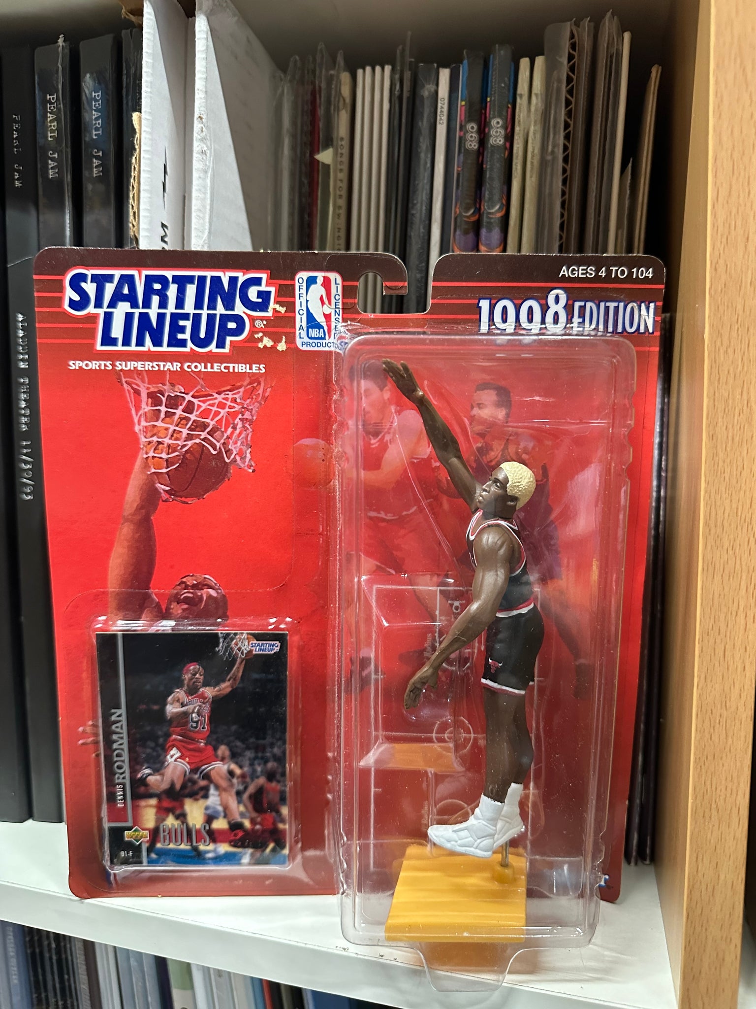 New 1998 Vintage Dennis Rodman Starting Lineup Figure & Card 1998 Chicago Bulls NBA BAsketball