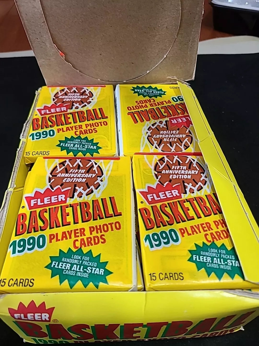 (1) One Pack - 1990 FLEER NBA Basketball Trading Card - 15 Cards