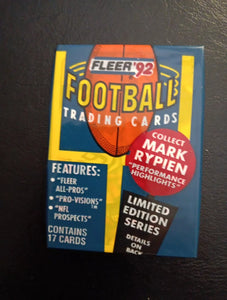 (1) One Pack - 1992 FLEER NFL Football Trading Card - 17 Cards