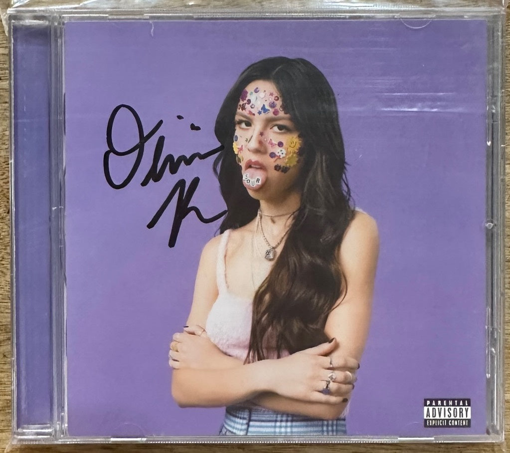 Signed Autographed - Olivia Rodrigo – Sour - VG+ CD Album 2021 Geffen USA - Pop / Rock